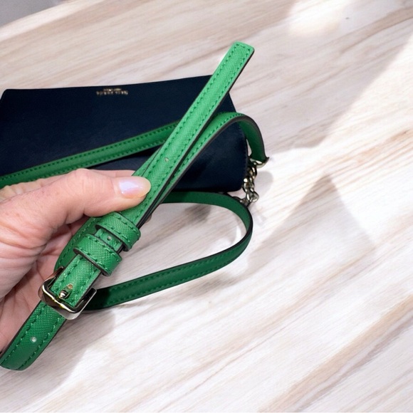 Kate Spade Navy & Green Crossbody | J183 | Gold Chain Strap | Like New - Picture 9 of 14